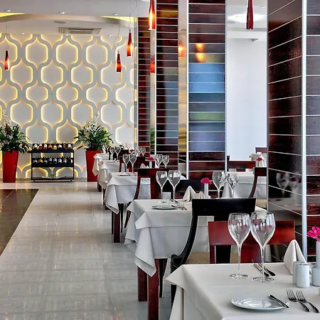 Готель Grifid Metropol (adults Only) 4*
